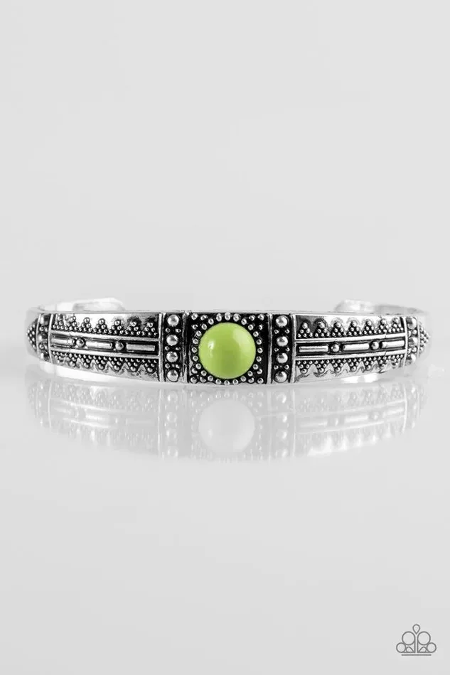 Paparazzi Jewelry Bracelets Paparazzi Bracelet Singing Sahara Green