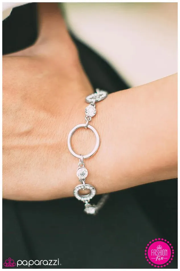 Paparazzi Jewelry Bracelets Paparazzi Bracelet You Spin Me Round Silver