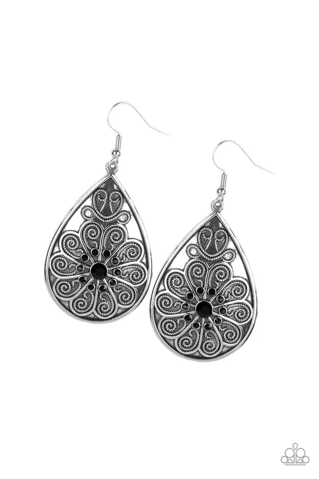 Paparazzi Jewelry Earrings Paparazzi Earring Banquet Bling Black