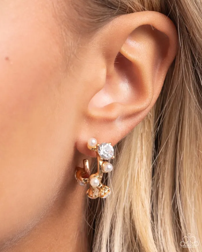 Paparazzi Jewelry Earrings Paparazzi Earring Dazzling Daydream Gold