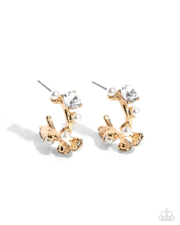 Paparazzi Jewelry Earrings Paparazzi Earring Dazzling Daydream Gold