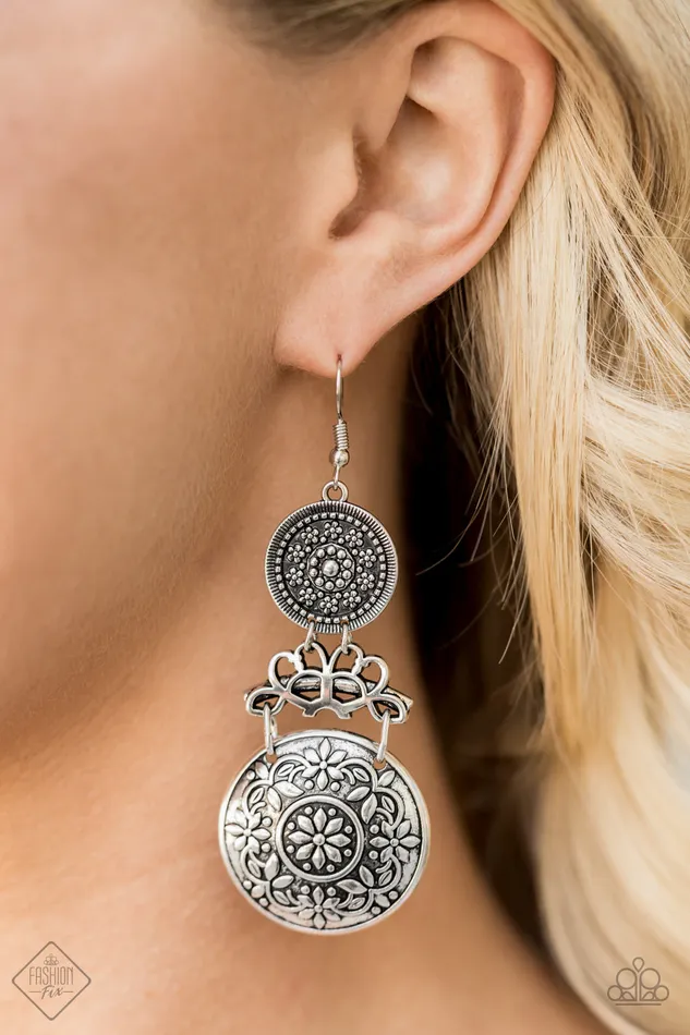 Paparazzi Jewelry Earrings Paparazzi Earring Fashion Fix Aug2020 Garden Adventure Silver