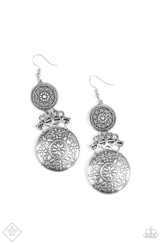 Paparazzi Jewelry Earrings Paparazzi Earring Fashion Fix Aug2020 Garden Adventure Silver
