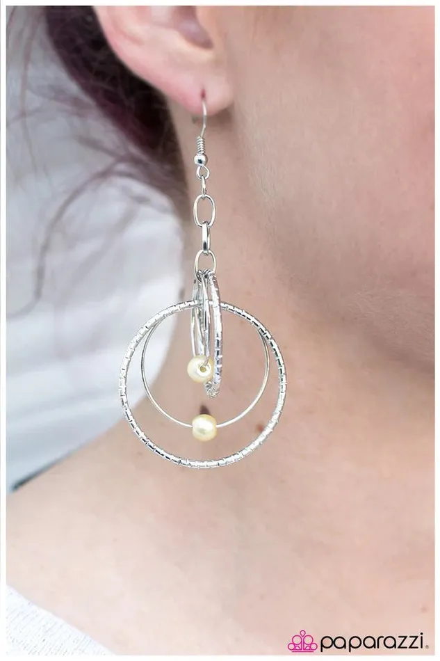 Paparazzi Jewelry Earrings Paparazzi Earring In Your Atmosphere Yellow
