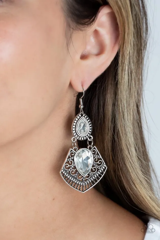 Paparazzi Jewelry Earrings Paparazzi Earring Royal Remix White
