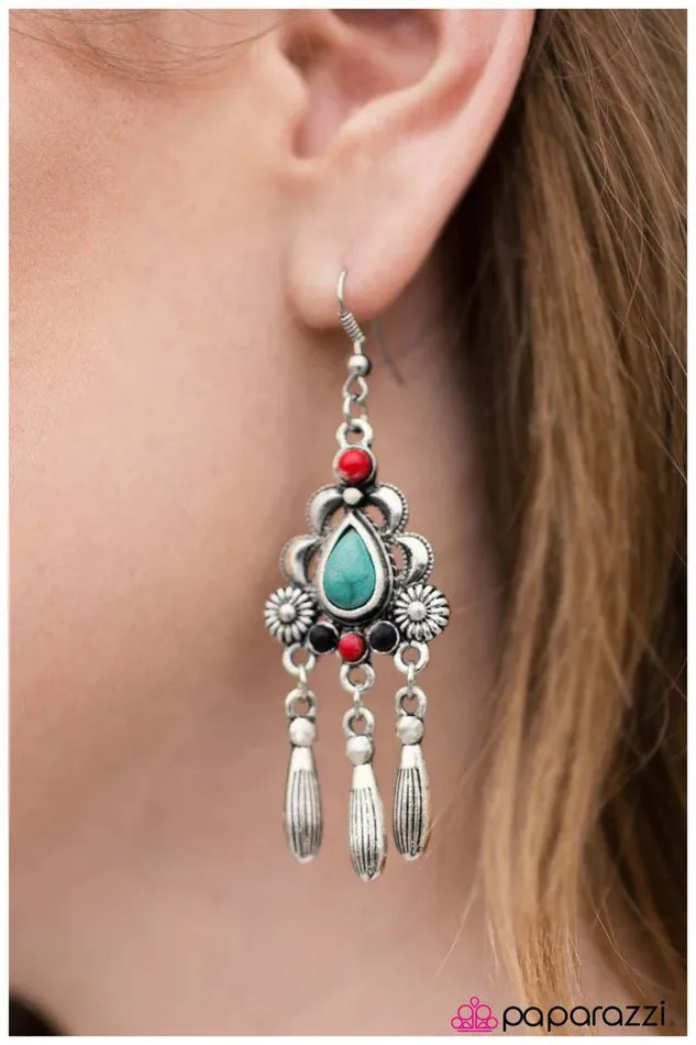 Paparazzi Jewelry Earrings Paparazzi Earring Southern Melodies Multi