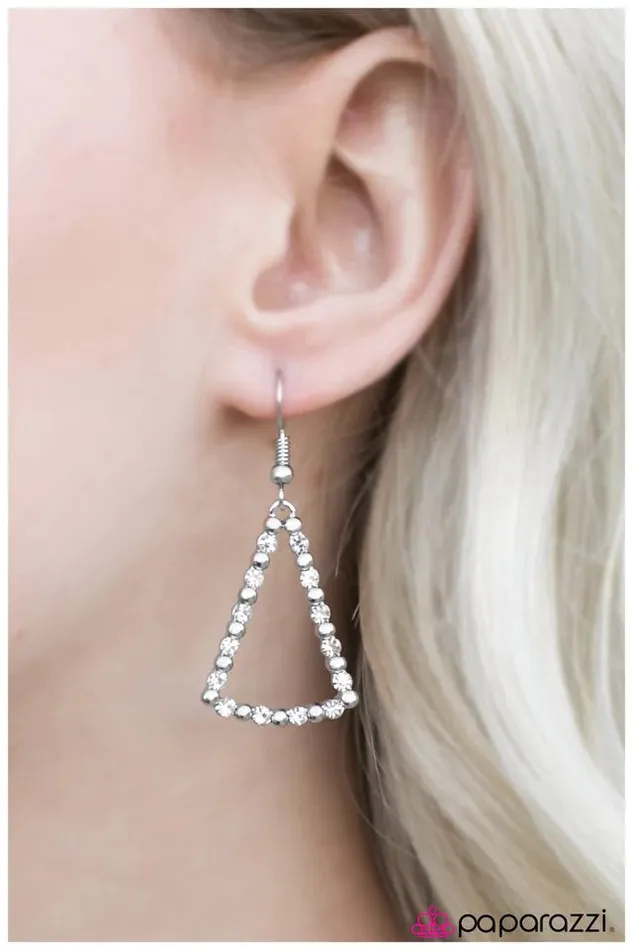 Paparazzi Jewelry Earrings Paparazzi Earring The French Open White