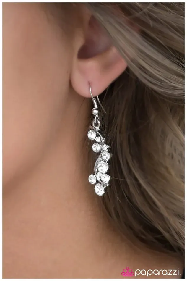 Paparazzi Jewelry Earrings Paparazzi Earring What Happens In Vegas White