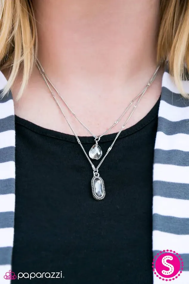 Paparazzi Jewelry Necklaces Paparazzi Necklace A Little Bit IndePENDANT Silver