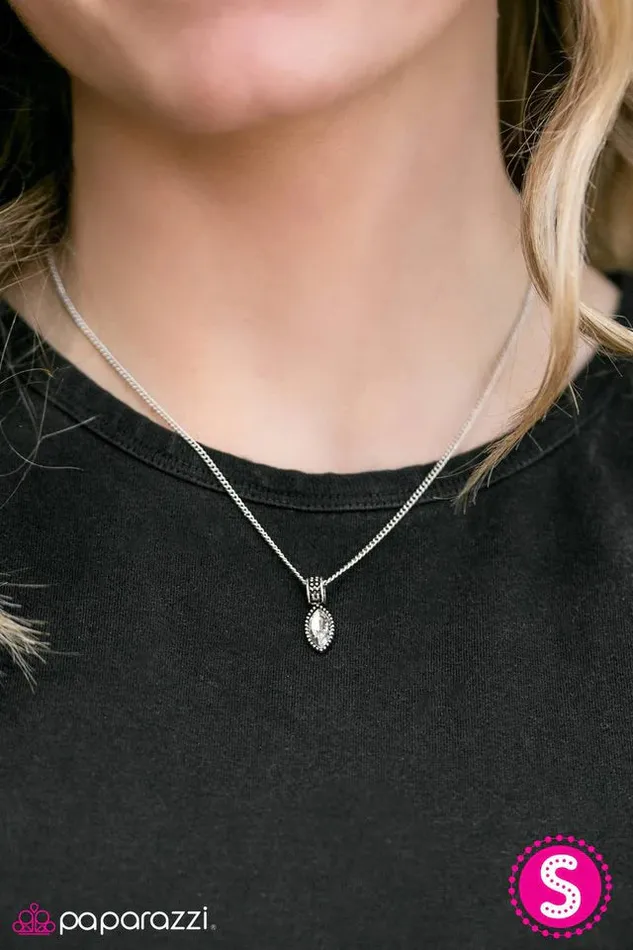 Paparazzi Jewelry Necklaces Paparazzi Necklace As Soon As POSHible White