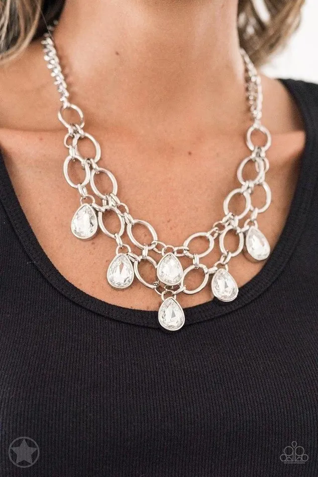 Paparazzi Jewelry Necklaces Paparazzi Necklace Blockbuster Show Stopping Shimmer White
