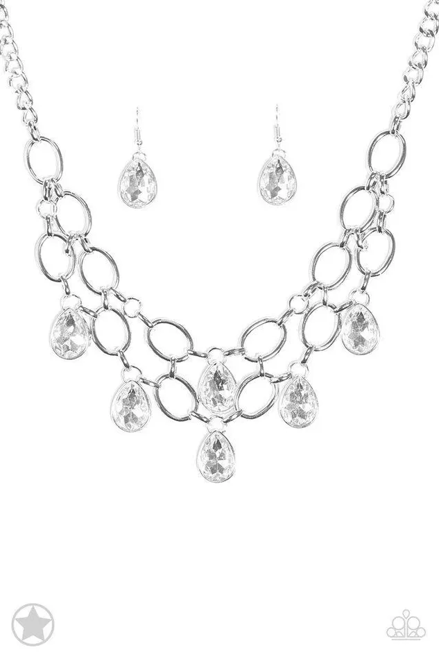 Paparazzi Jewelry Necklaces Paparazzi Necklace Blockbuster Show Stopping Shimmer White Paparazzi Jewelry Necklaces Paparazzi Necklace Blockbuster Show Stopping Shimmer White