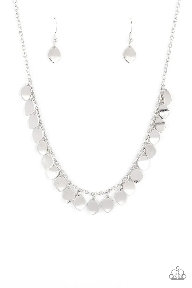 Paparazzi Jewelry Necklaces Paparazzi Necklace Dainty DISCovery Silver Paparazzi Jewelry Necklaces Paparazzi Necklace Dainty DISCovery Silver