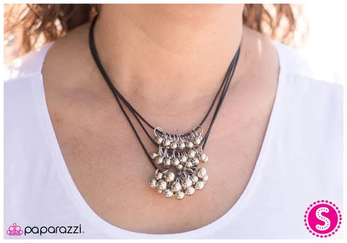 Paparazzi Jewelry Necklaces Paparazzi Necklace First Come First Serve Black