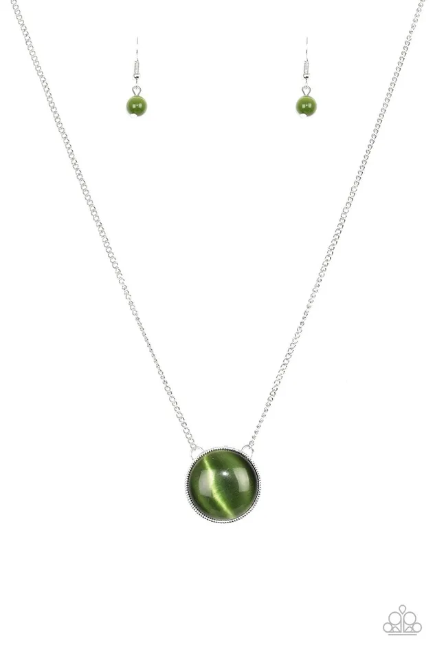 Paparazzi Jewelry Necklaces Paparazzi Necklace GLOW Down In History Green