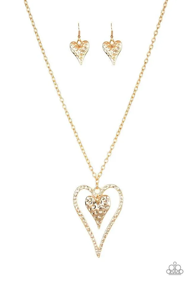 Paparazzi Jewelry Necklaces Paparazzi Necklace Hardened Hearts Gold