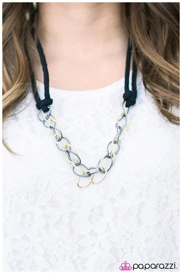 Paparazzi Jewelry Necklaces Paparazzi Necklace KNOTTY or Nice Black