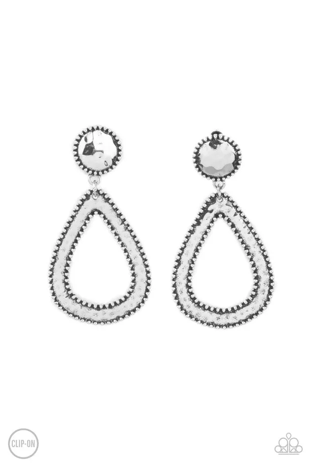 Paparazzi Jewelry Paparazzi Earring Beyond The Borders Silver Earrings Paparazzi Jewelry Paparazzi Earring Beyond The Borders Silver Earrings