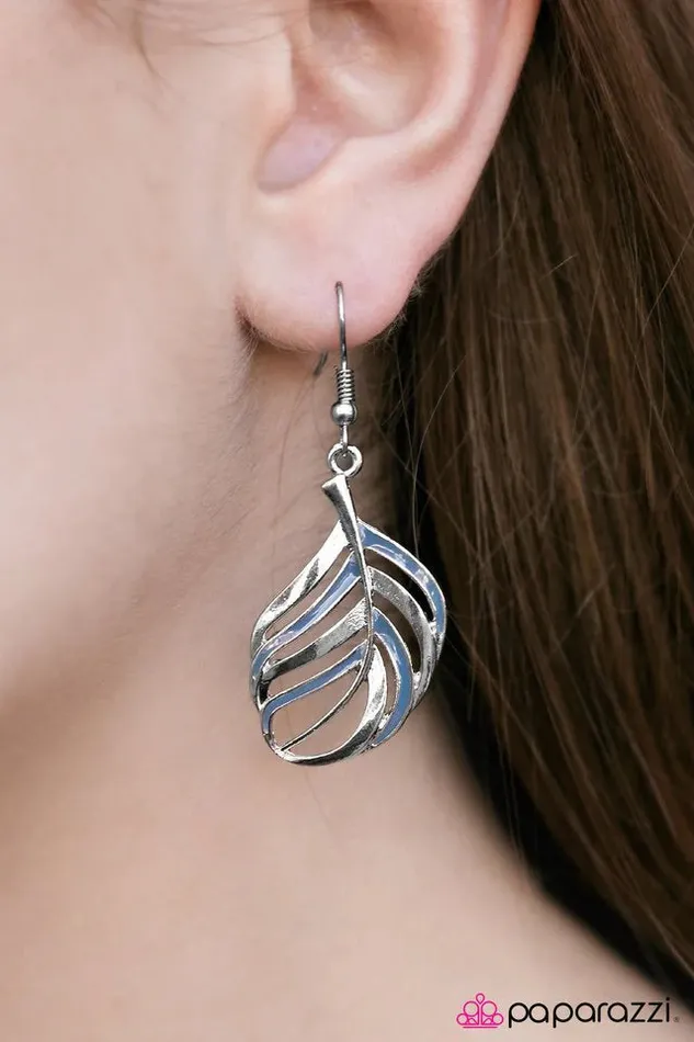 Paparazzi Jewelry Paparazzi Earring Go FLIGHT Win Blue Earrings