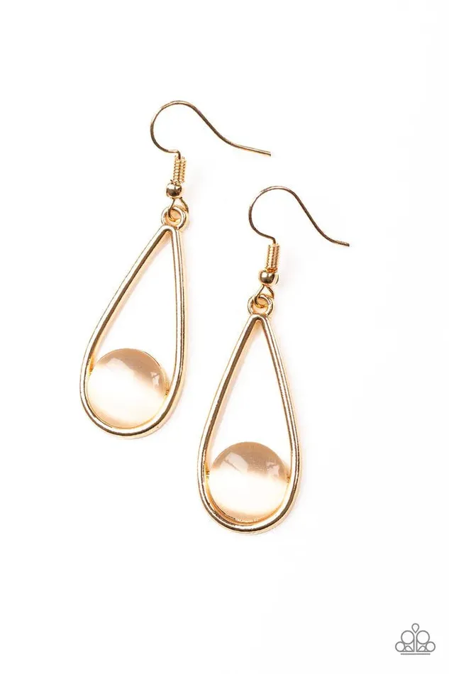 Paparazzi Jewelry Paparazzi Earring Over The Moon Gold Earrings