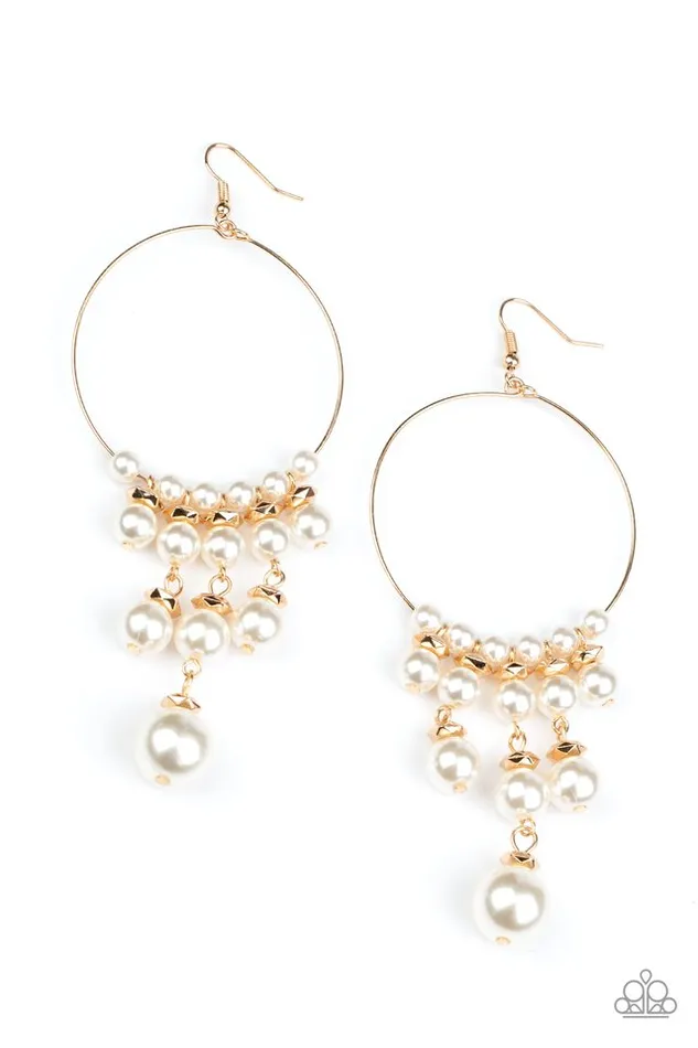 Paparazzi Jewelry Paparazzi Earring Working The Room Gold Earrings Paparazzi Jewelry Paparazzi Earring Working The Room Gold Earrings