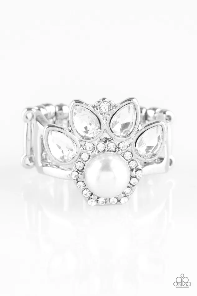 Paparazzi Jewelry Rings Paparazzi Ring Crown Coronation White