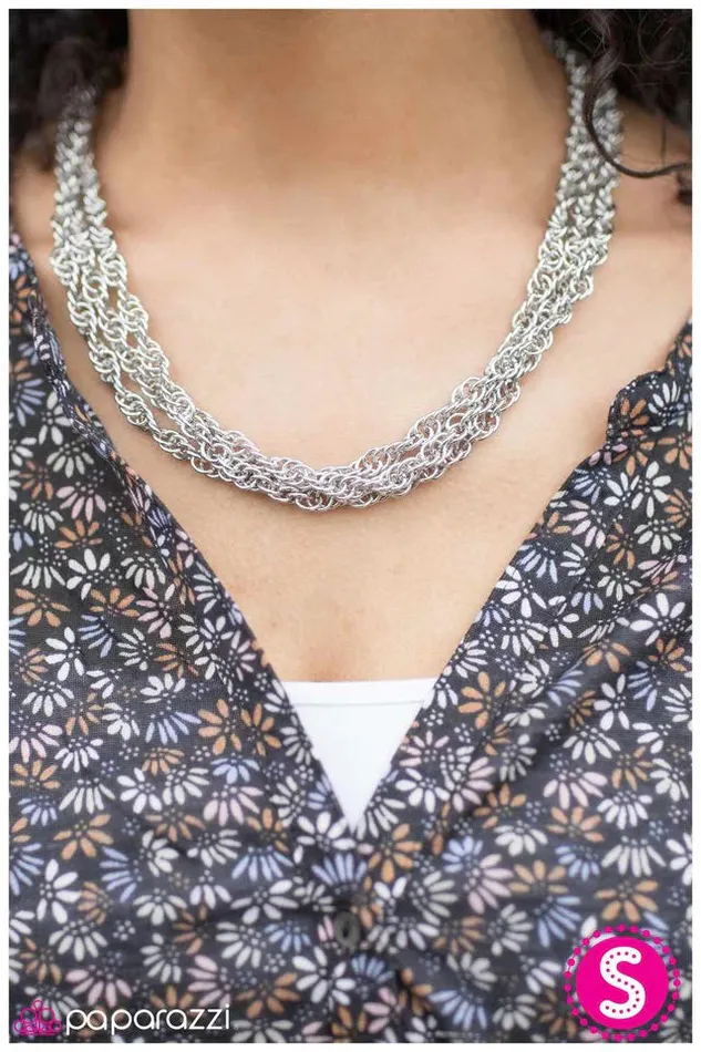 Paparazzi Necklace GLOW The Extra Mile Silver Paparazzi Jewelry Necklaces