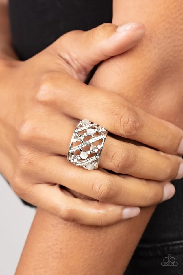 Paparazzi Ring Bubbles for Brunch White Paparazzi Jewelry Rings