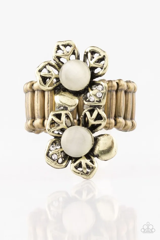 Paparazzi Ring Magnolia Mansions Brass Paparazzi Jewelry Rings