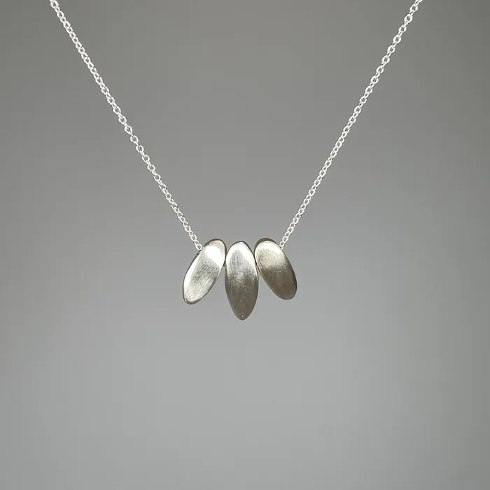 PHILIPPA ROBERTS JEWELRY Necklaces Three Nuggets Necklace