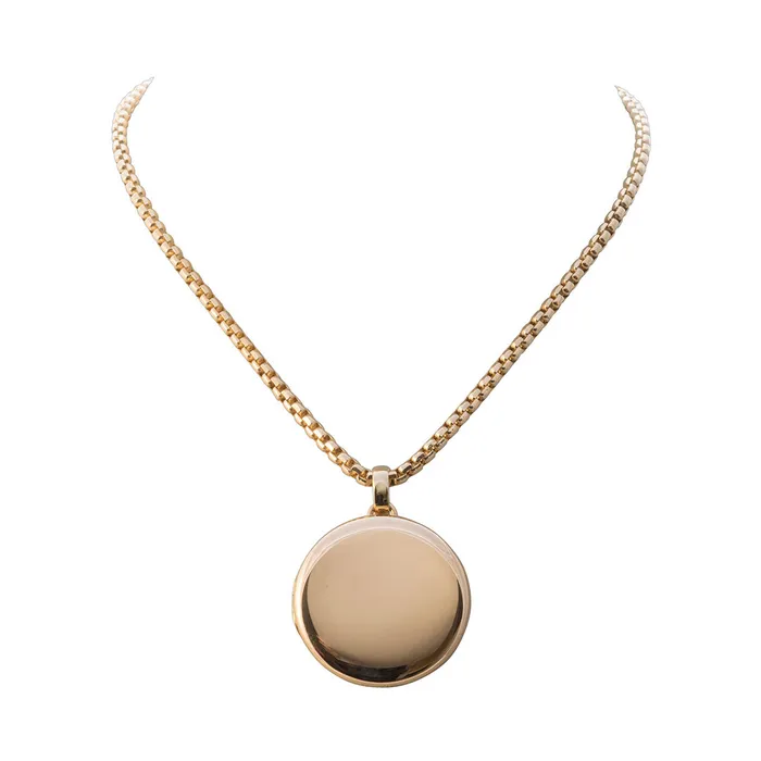 PreStyled Sets Croghans 18K Yellow Gold Round Locket Pendant