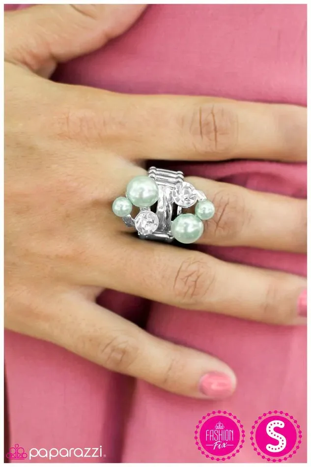 Rings Paparazzi Jewelry Paparazzi Ring A Born Romantic Green