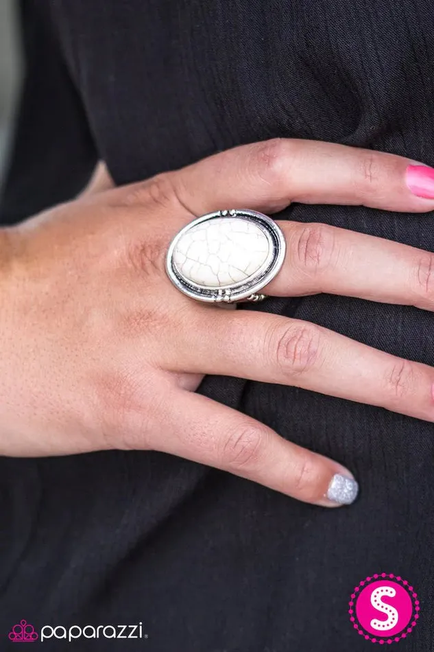 Rings Paparazzi Jewelry Paparazzi Ring A Rolling SANDSTONE White
