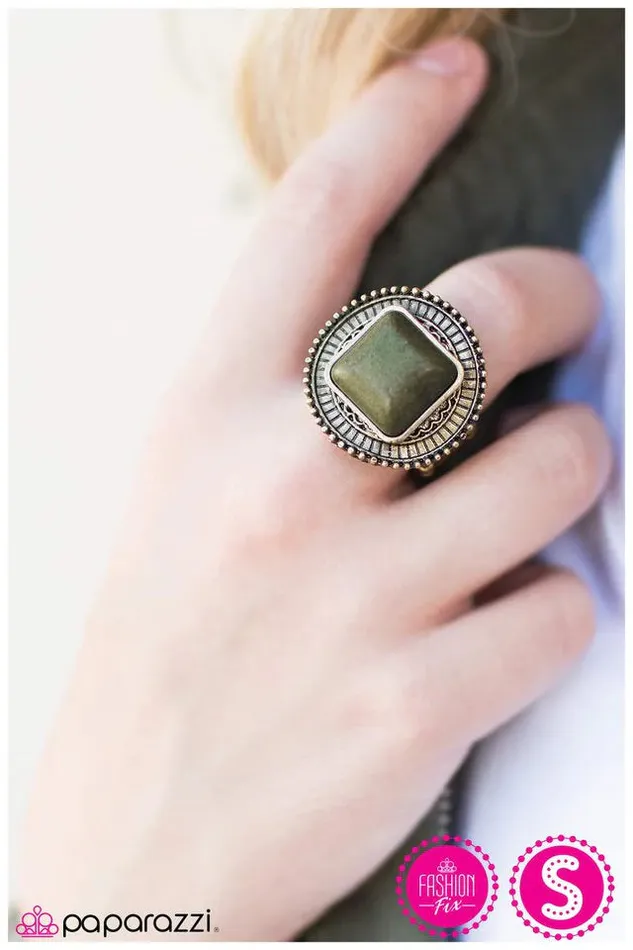 Rings Paparazzi Ring Pulling Rank Green Paparazzi Jewelry