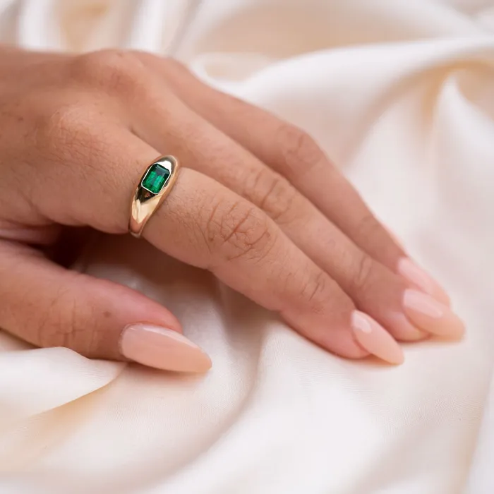 Rings RG 14k Emerald Dome Ring