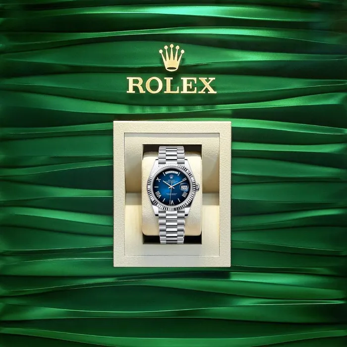 Rolex Bracelets 2024 Release Rolex DayDate 40 mm Platinum President bracelet Blue ombr dial Fluted bezel Mens Watch 228236