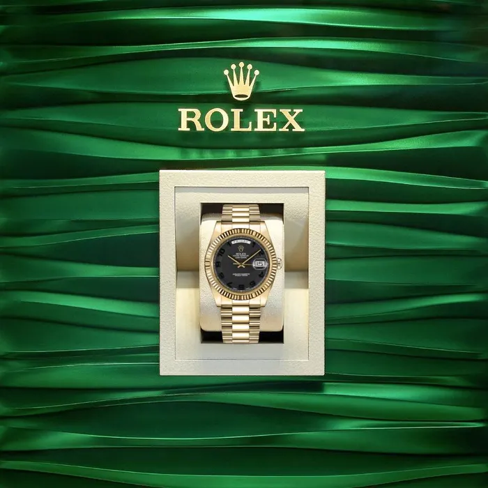 Rolex Bracelets Rolex Day Date 41mm Ref 218238 Black Dial Fluted Bezel 18K Yellow Gold President Bracelet Mens Watch